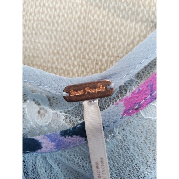 FREE PEOPLE DAPHNE Lace Smocked Cropped Long Sleeve Babydoll Top Blue Small NWT - Picture 5 of 9